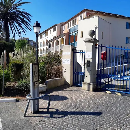 Apartment Charming Sea View Six-Fours-les-Plages