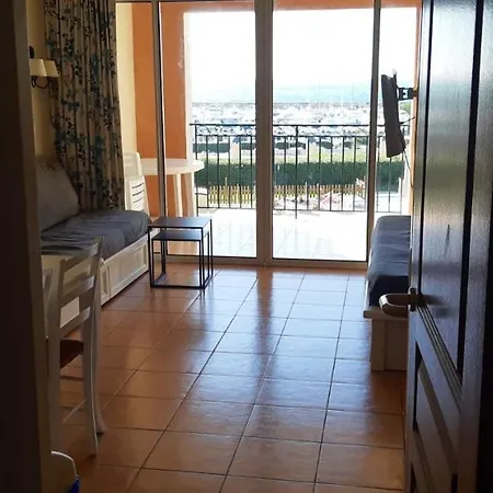 Apartmán Avec Piscine A 32 M² Vue *