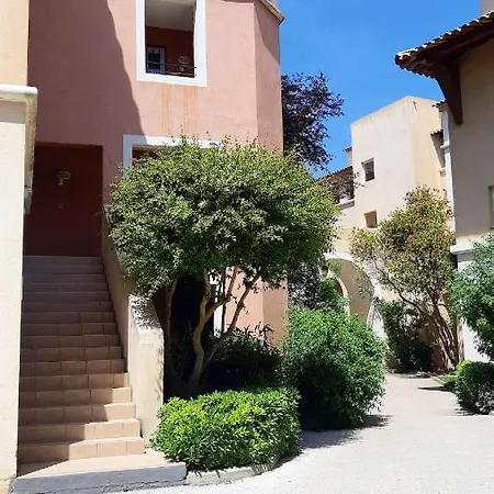 Apartmán Avec Piscine A 32 M² Vue *