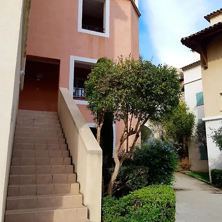 Avec Piscine A 32 M² Vue *