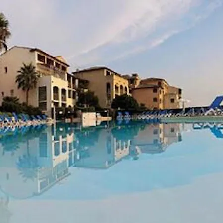 Avec Piscine A 32 M² Vue
