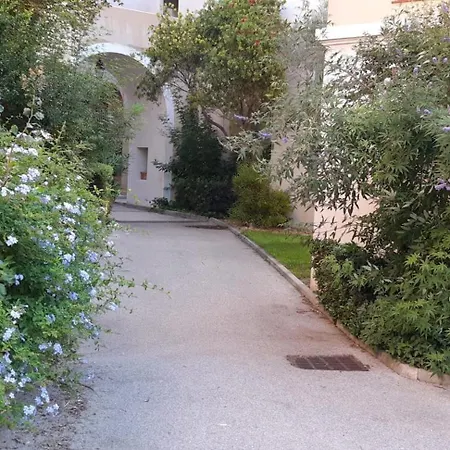 Avec Piscine A 32 M² Vue Apartamento