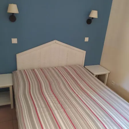Avec Piscine A 32 M² Vue Six-Fours-les-Plages