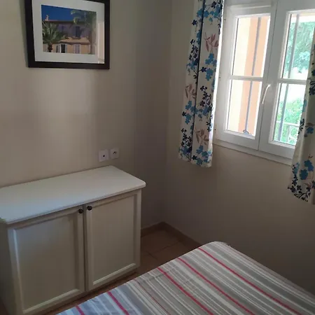 Avec Piscine A 32 M² Vue